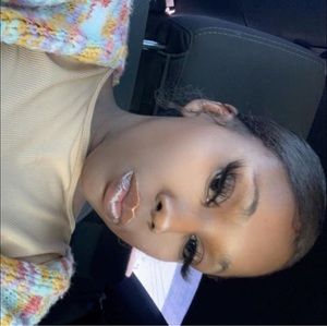 Meet your Posher, Shayna